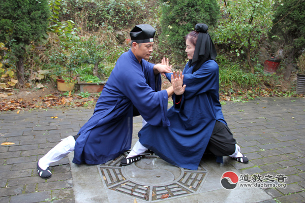 济宁青华洞道观青华武馆在第三届武当国际演武大会上获七金-道音文化