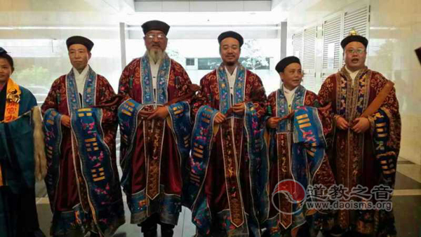 黄信阳道长出席新加坡玉皇宫开宫大典-道音文化