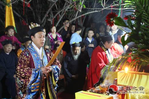 泰山王母池道观举行三月三西王母蟠桃盛会-道音文化