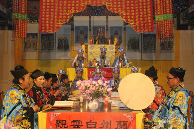 通渭湛龙观举行纪念反法西斯胜利70周年法会-道音文化