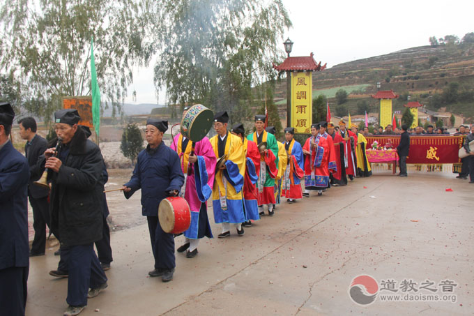 通渭湛龙观举行纪念反法西斯胜利70周年法会-道音文化