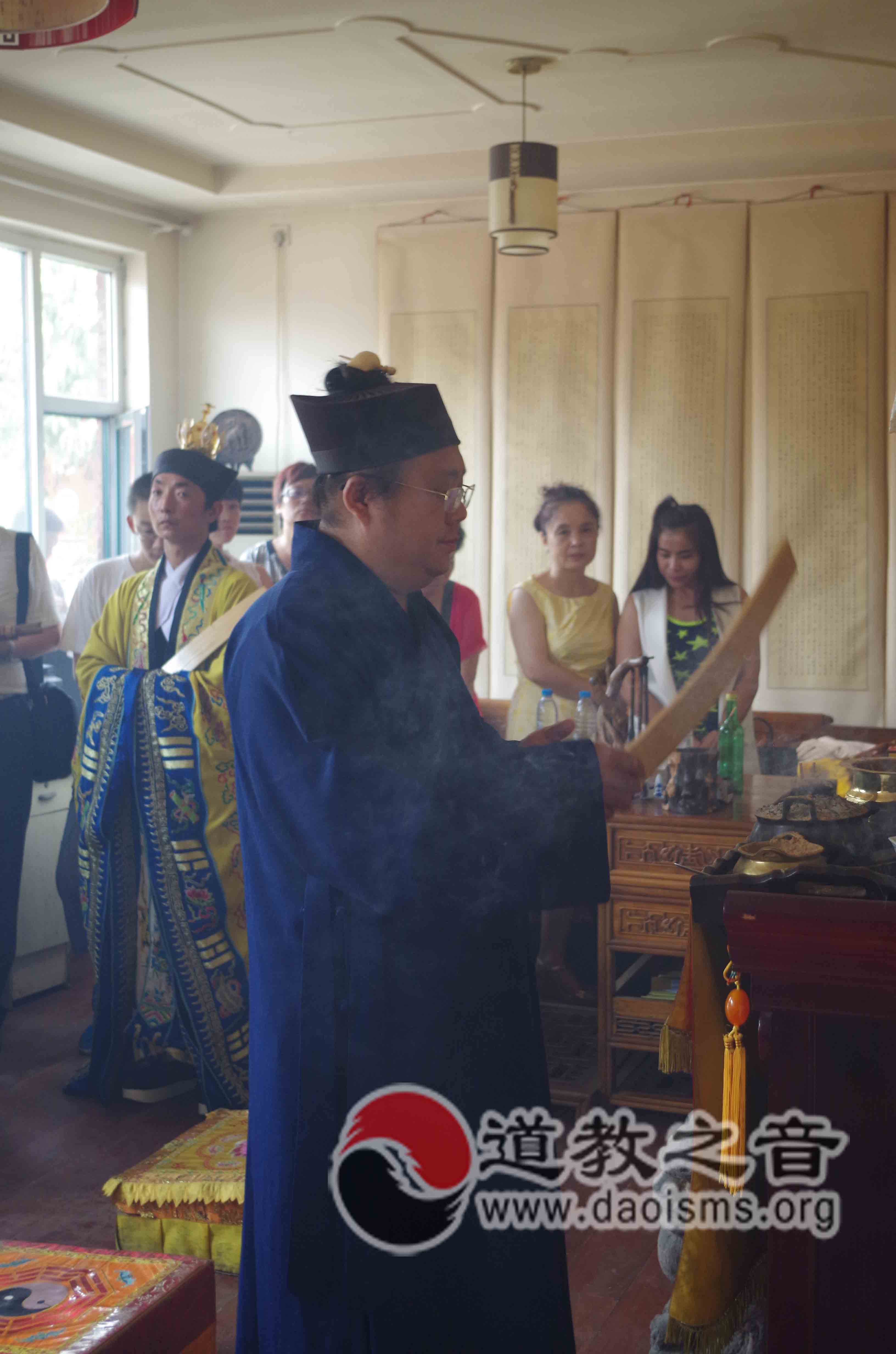 太原龙蟠宫道院举行纪念抗战胜利70周年传统庙会大型法会