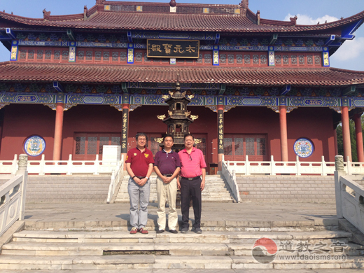 新加坡金锻殿道教协会秘书长易景荣道长一行到江苏参访