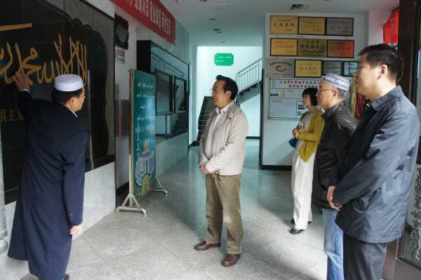 江苏常州市民宗局领导到宗教活动场所调研