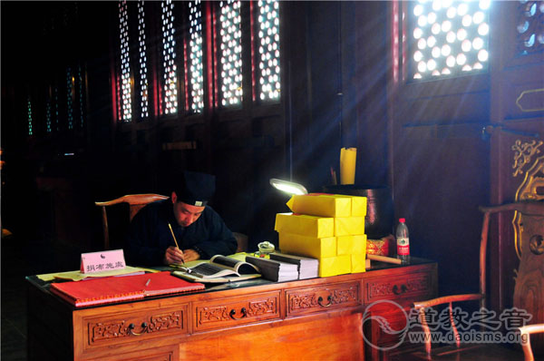 “明圣宫拍E夏”摄影大赛颁奖仪式在西安都城隍庙举行