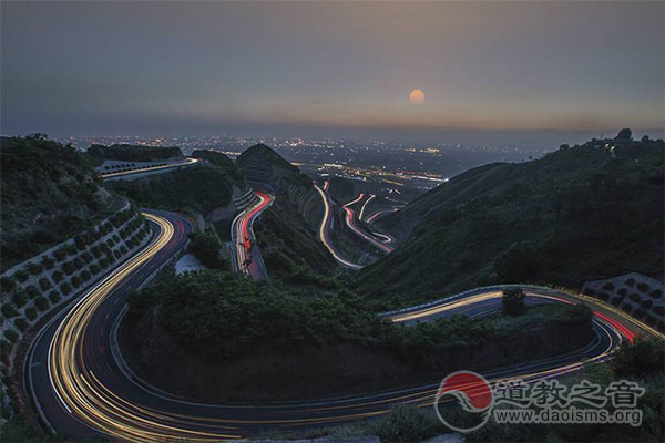 “明圣宫拍E夏”摄影大赛颁奖仪式在西安都城隍庙举行