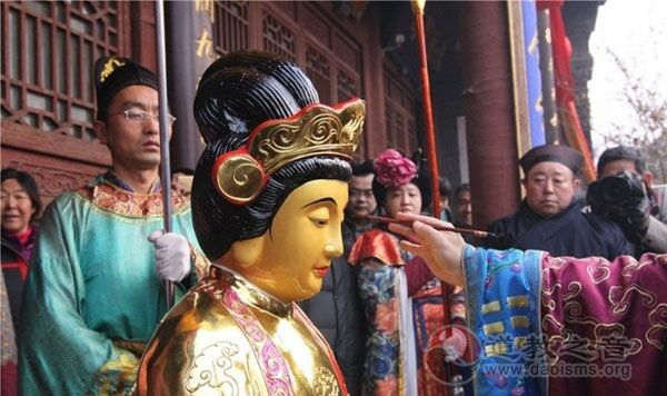 泰山圣母碧霞元君金身塑像将起驾巡游九州