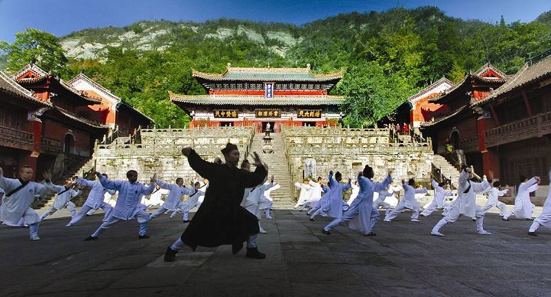2016新年新气象 武当山旅游迎来新开门红