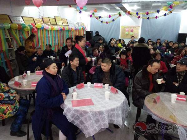 吉林岭前社区为玄帝观送“扶贫助暖”锦旗