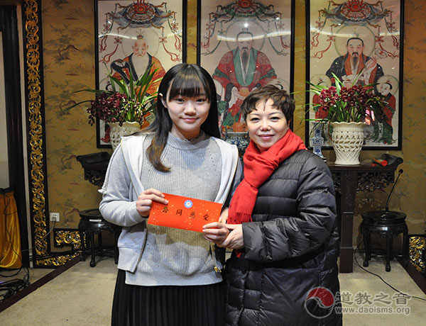 上海城隍庙举行2016上半年度慈爱助学活动-道音文化