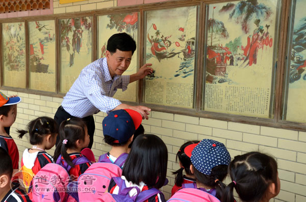 广东陆丰市华美幼儿春游感受妈祖慈爱文化
