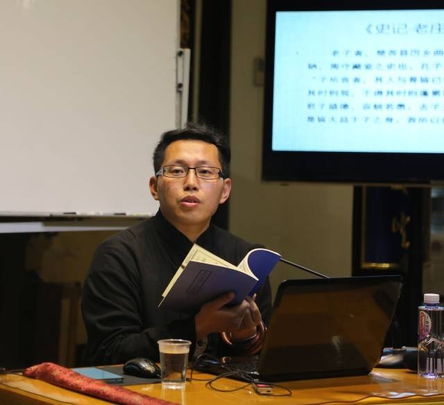 上海慈爱公益基金会“国学·读书会”开班