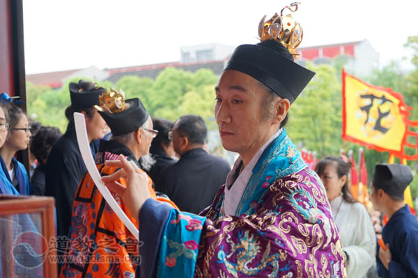 江苏常州第三届嘉泽花木民俗文化庙会在花神宫开幕