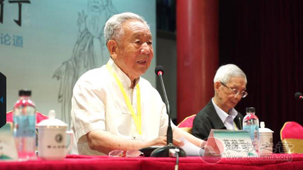 “崂山论道”主题论坛开幕式暨主旨演讲举行