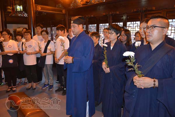 上海城隍庙超度“盐城龙卷风冰雹灾害”罹难同胞