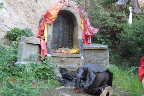 走访南朔山见证崖观沧桑，问道青藏高原深山隐士-道音文化