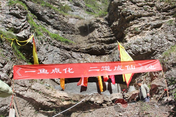 走访南朔山见证崖观沧桑，问道青藏高原深山隐士-道音文化