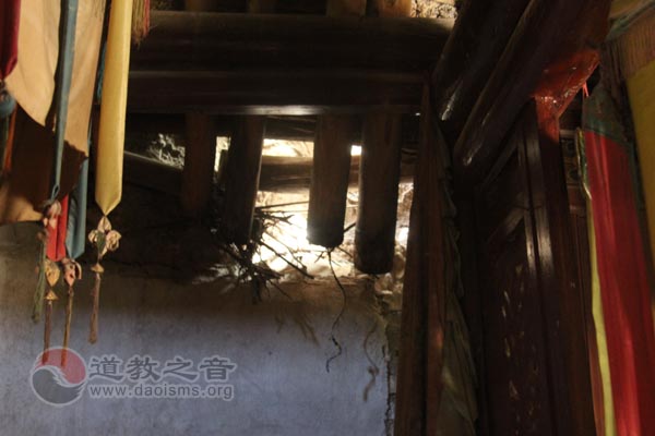 走访南朔山见证崖观沧桑，问道青藏高原深山隐士-道音文化