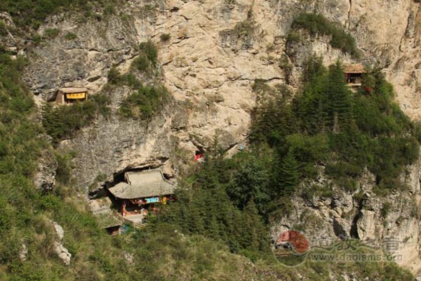 走访南朔山见证崖观沧桑，问道青藏高原深山隐士-道音文化