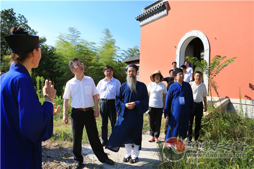 中国道协会长李光富道长一行参访茅山乾元观-道音文化