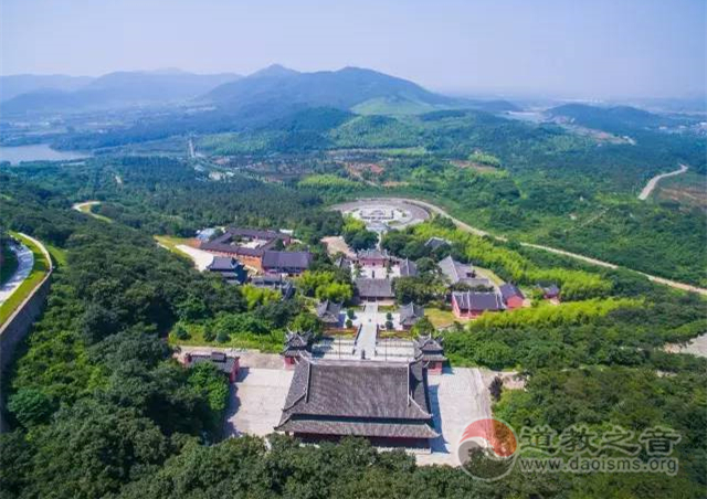 中国道协会长李光富道长一行参访茅山乾元观-道音文化