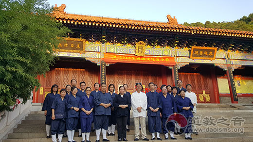 香港泓澄仙馆住持叶文均道长参访西安明圣宫-道音文化