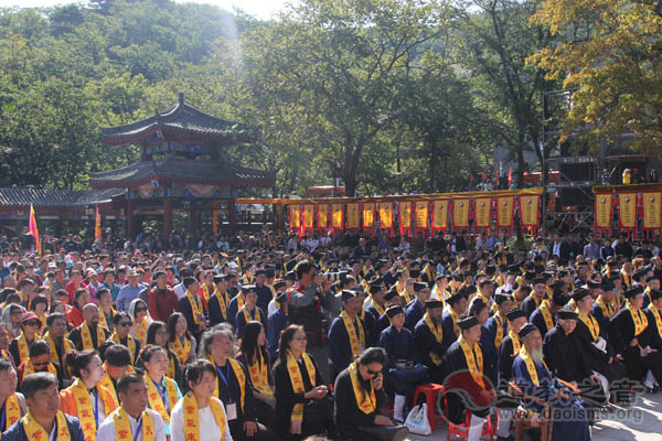 第八届玄门讲经暨凤凰山论道活动在紫阳观开幕