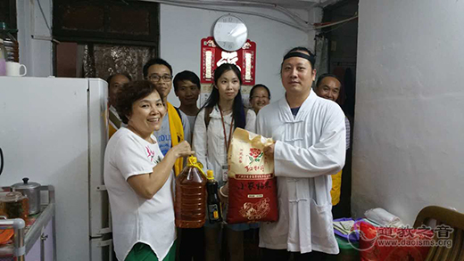 广州道教上善义工社重阳节慰问社会夹心阶层-道音文化