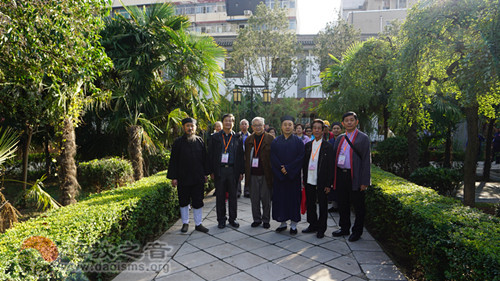 2016香港、新加坡、马来西亚、泰国道文化访问团参访西安八仙宫-道音文化