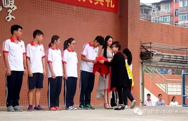 广东圆玄道观向广州圆中学高三学子赠“文昌笔”-道音文化