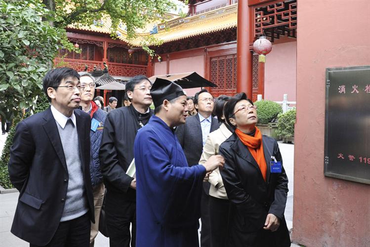 上海市举行文明和谐寺观教堂创建考察工作-道音文化