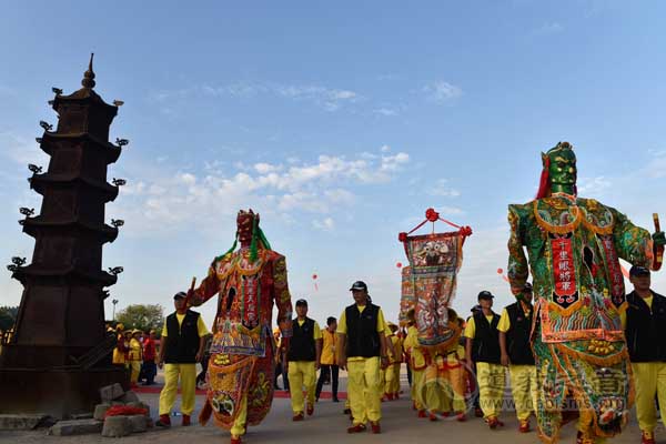 广东省元山寺迎来台湾鹿港天后宫“乌面妈”-道音文化