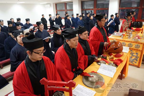 玄装飒飒勤悟道 衣袂飘飘升仙霄——道学院一天的生活