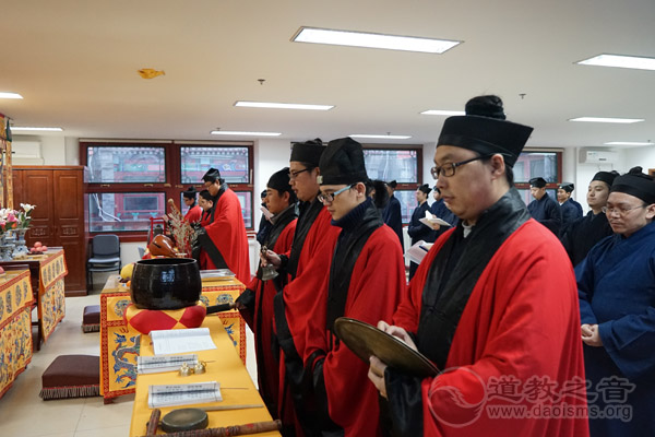 玄装飒飒勤悟道 衣袂飘飘升仙霄——道学院一天的生活
