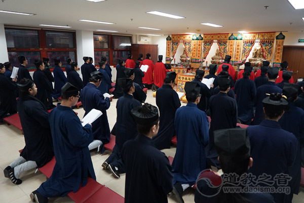 玄装飒飒勤悟道 衣袂飘飘升仙霄——道学院一天的生活