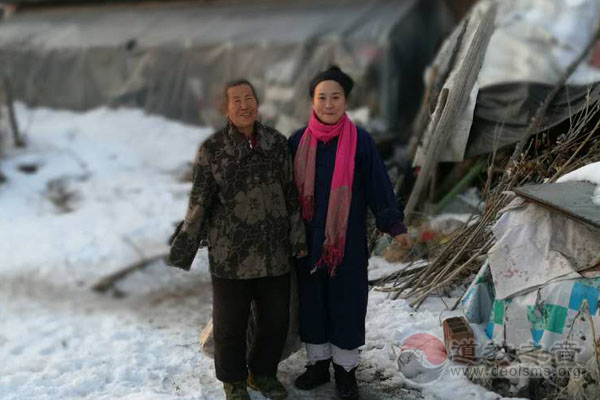 吉林通化玉皇阁到敬老院举行孝老敬老活动-道音文化