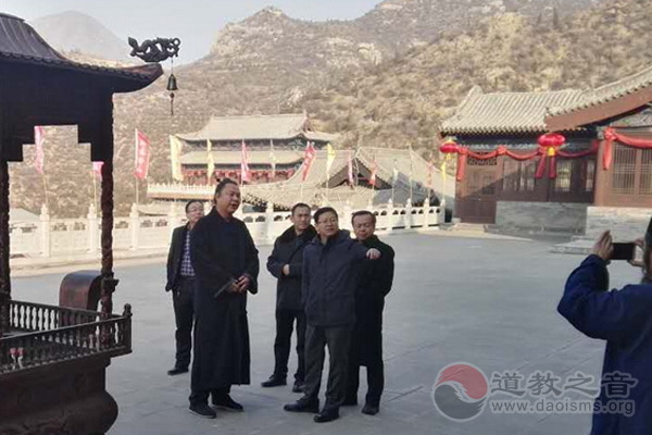 山西省浑源县委领导到恒山三元宫慰问调研-道音文化