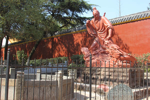 云南道教朝圣团一行拜谒江西南昌西山万寿宫
