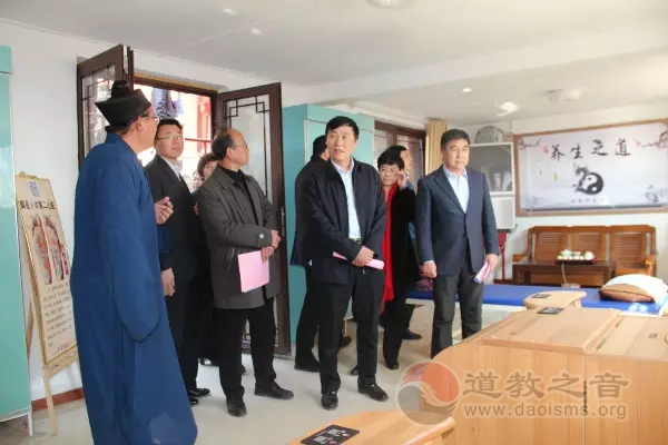 山东省调研组到肥城桃源观调研检查指导工作