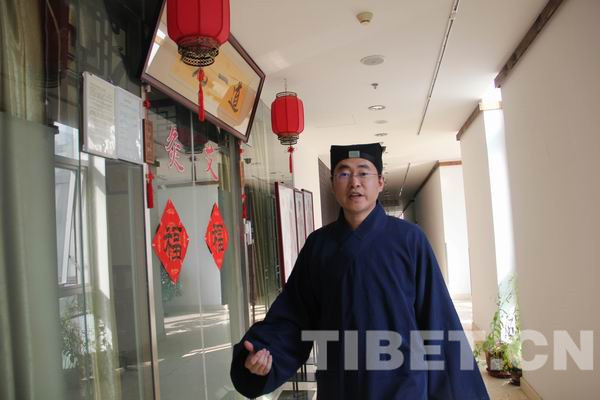 道士真会捉鬼吗？看看身为“霸道总裁”的正一派道士咋说？-道音文化