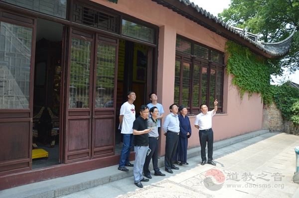 江苏常州市金坛区区长沈东到茅山乾元观视察