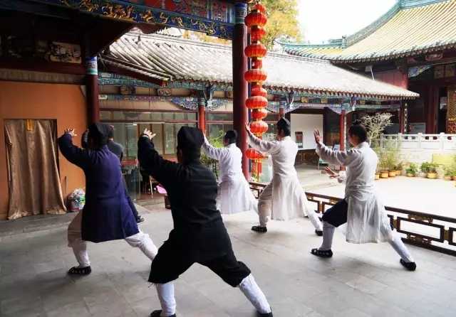 走访昆明尚德玄苑：公益弘道教授琴棋书画制香第一站