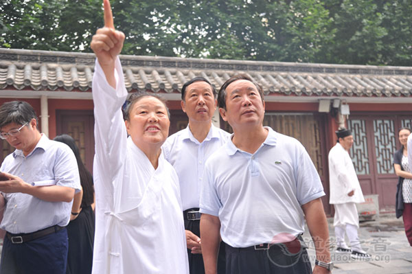 全国政协民宗委主任朱维群调研湖北武汉长春观-道音文化