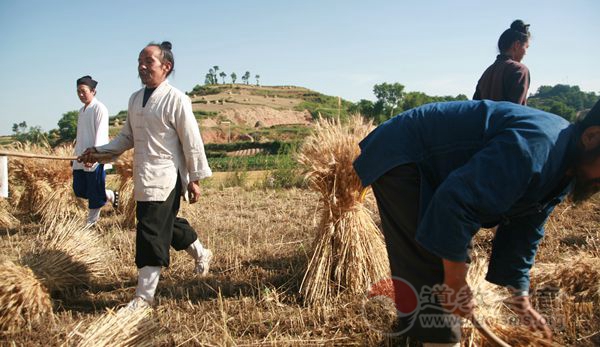 贫能养道——宝鸡龙门洞道众的尘劳修行生活