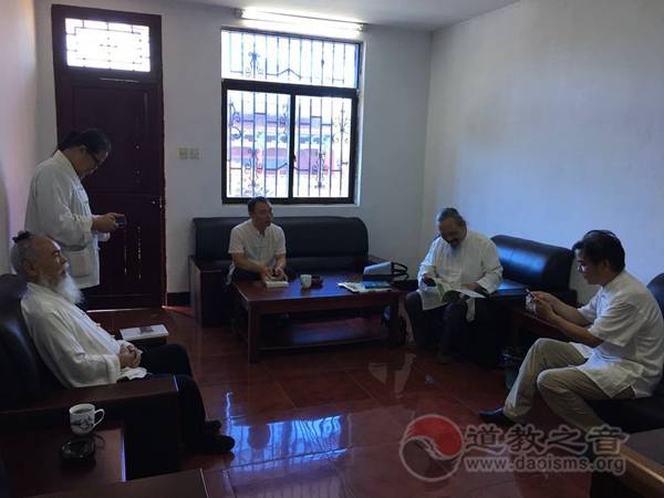 台湾高雄九阳道善堂一行到镇江润州道院参访-道音文化