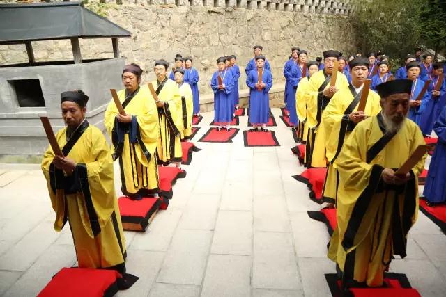 崂山太清宫丁酉戒坛举行戒子呈递投嗣仪-道音文化