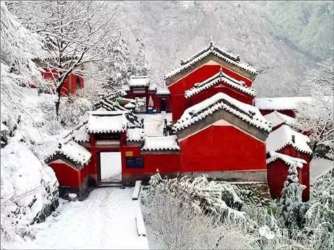 两人一般心，有钱堪买金
