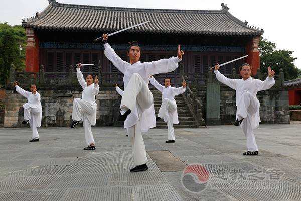 师行·视频 “今日俄罗斯”国际电视台镜头下的武当功夫