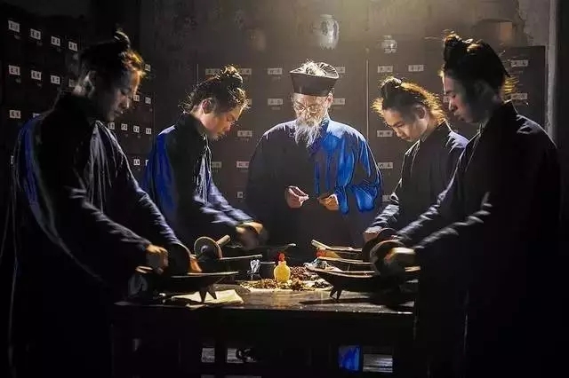 人非尧舜，孰能尽善