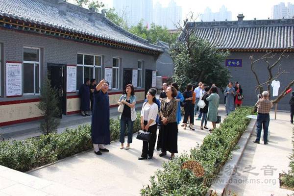 太原市迎泽区政协副主席一行到三清观调研